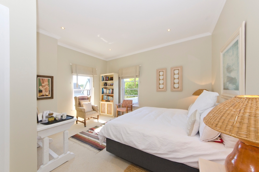 4 Bedroom Property for Sale in Leisure Isle Western Cape